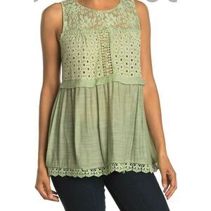 Forgotten Grace women's Crochet Lace Sleeveless Top Blouse Green Size S